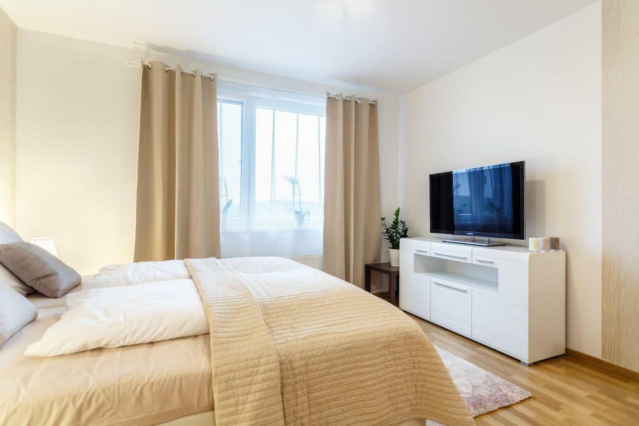 אוסטרבה Golden Apartments Rezidence Nova Karolina מראה חיצוני תמונה