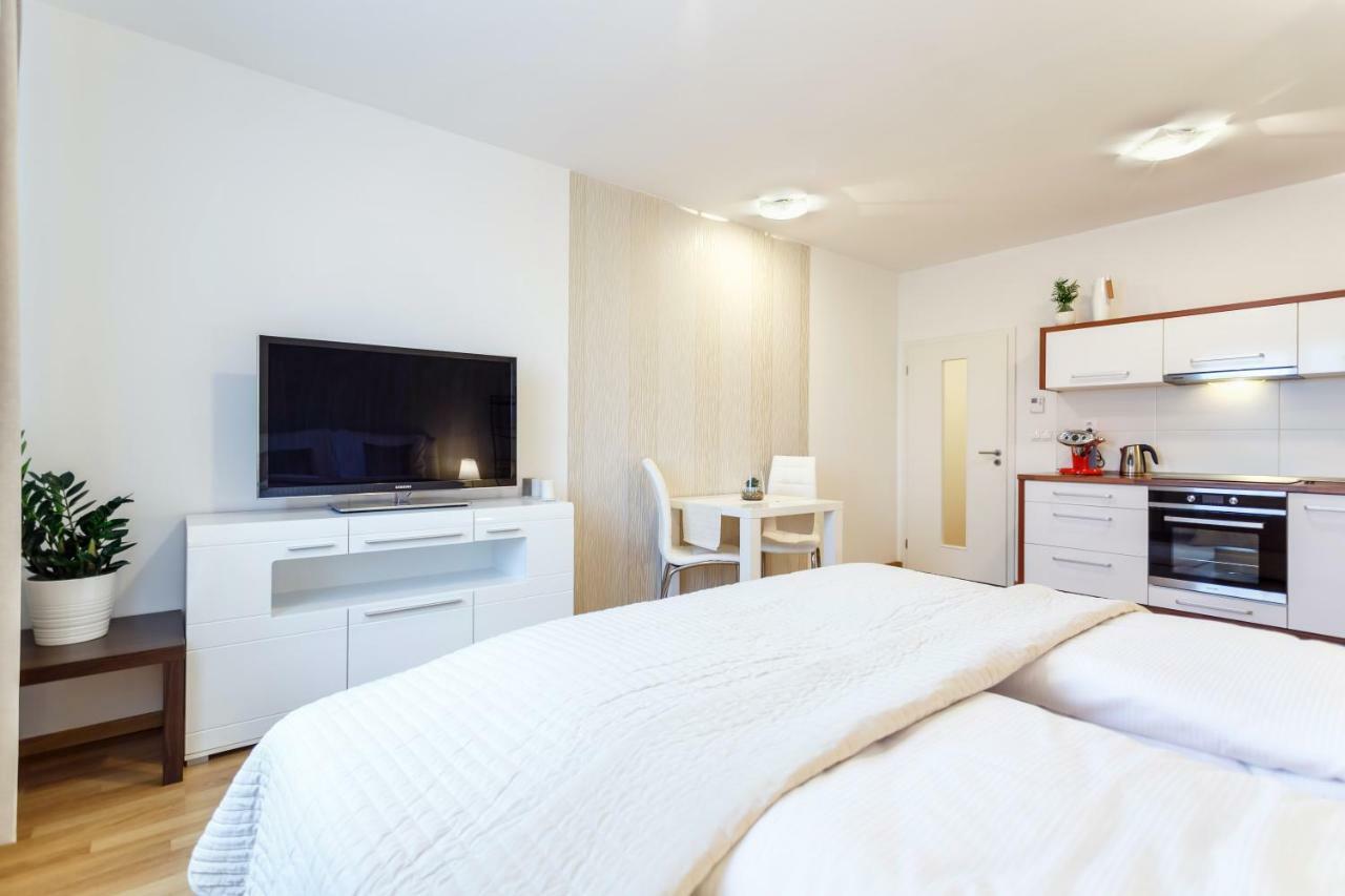 אוסטרבה Golden Apartments Rezidence Nova Karolina מראה חיצוני תמונה