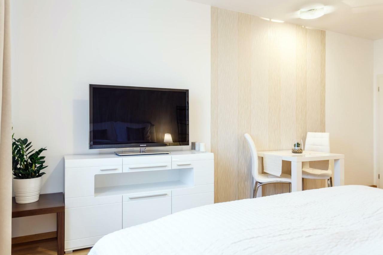 אוסטרבה Golden Apartments Rezidence Nova Karolina מראה חיצוני תמונה