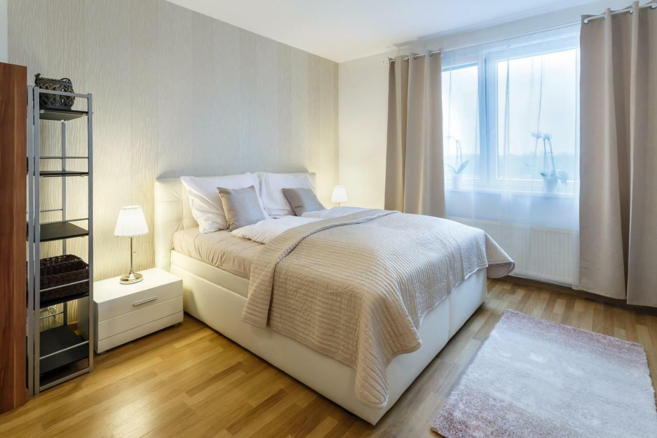 אוסטרבה Golden Apartments Rezidence Nova Karolina מראה חיצוני תמונה